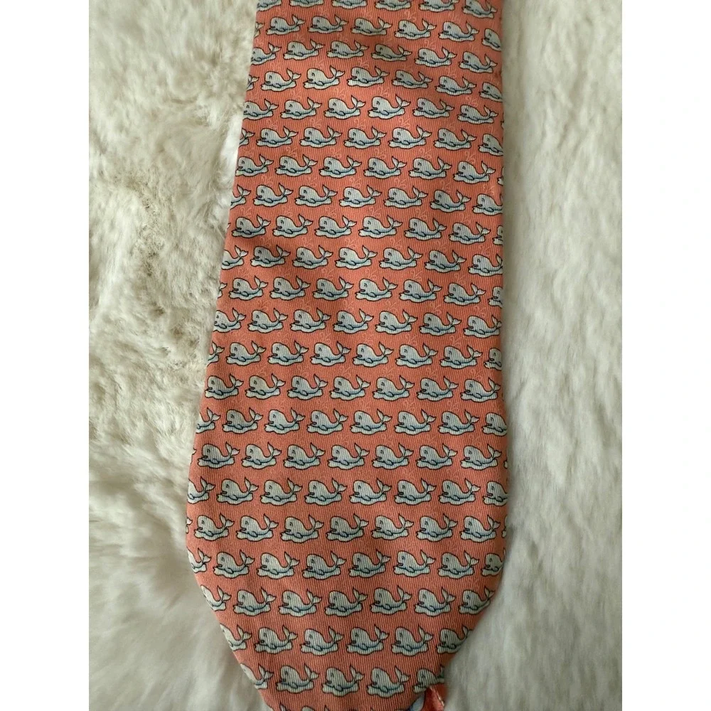 Vineyard Vines Coral Pink Whale Print Silk‎ Preppy Neck Tie Nautical Academia